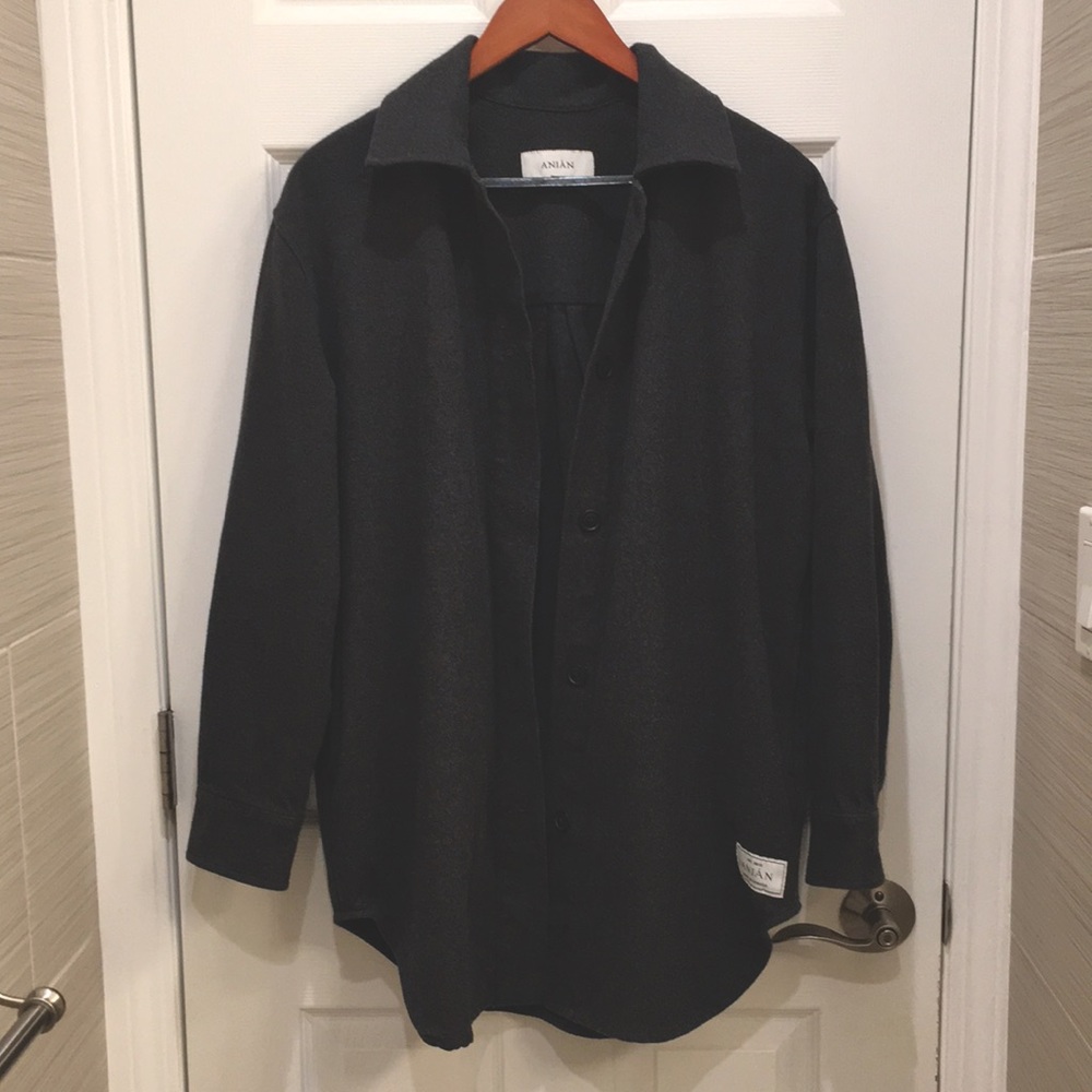 Anian Women Painter Coat Grey, Size Large.